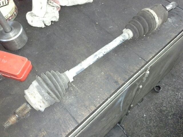 bontott OPEL CORSA D Bal Féltengely