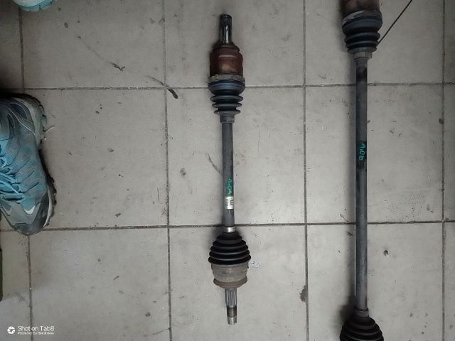 bontott OPEL CORSA D Bal Féltengely