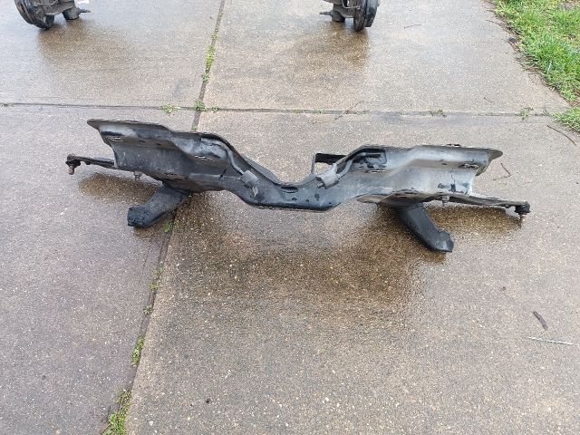 bontott OPEL CORSA D Első Bölcső