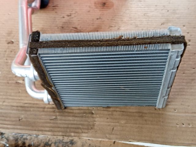 bontott OPEL CORSA D Fűtőradiátor