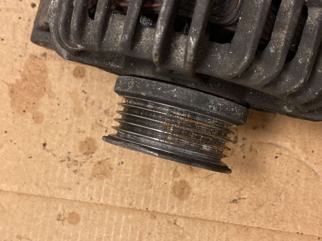 bontott OPEL CORSA D Generátor