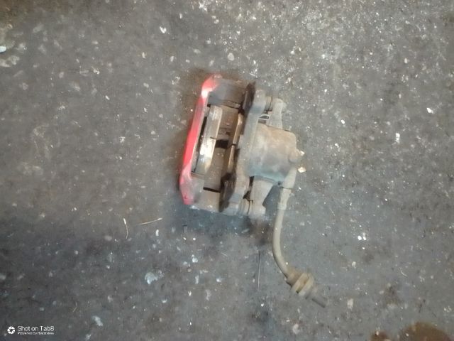 bontott OPEL CORSA D Jobb első Féknyereg Munkahengerrel