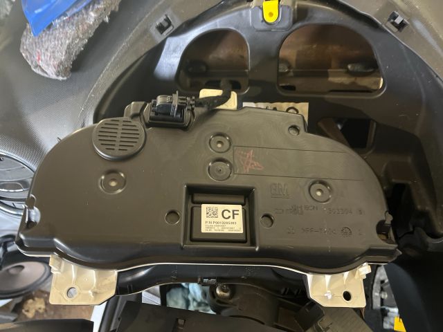 bontott OPEL CORSA D Kilométeróra