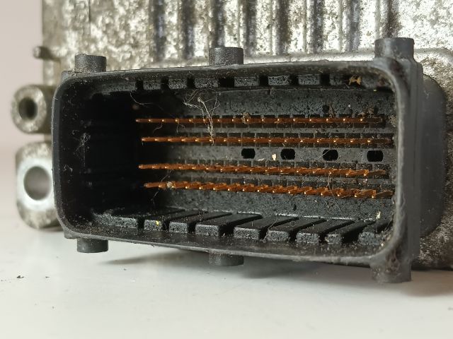 bontott OPEL CORSA D Motorvezérlő