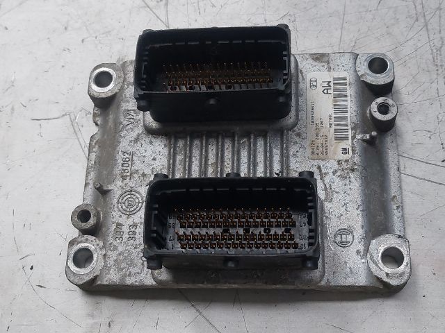 bontott OPEL CORSA D Motorvezérlő