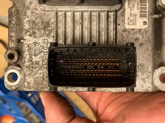 bontott OPEL CORSA D Motorvezérlő