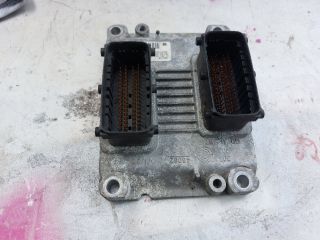 bontott OPEL CORSA D Motorvezérlő
