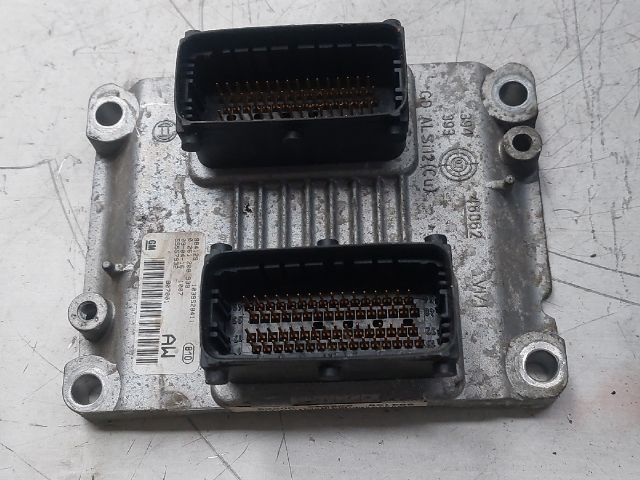 bontott OPEL CORSA D Motorvezérlő
