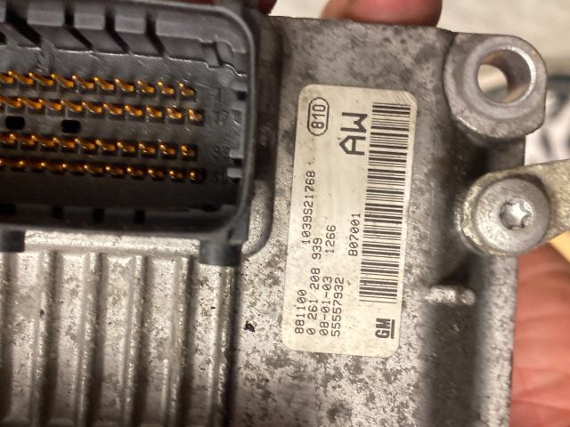 bontott OPEL CORSA D Motorvezérlő