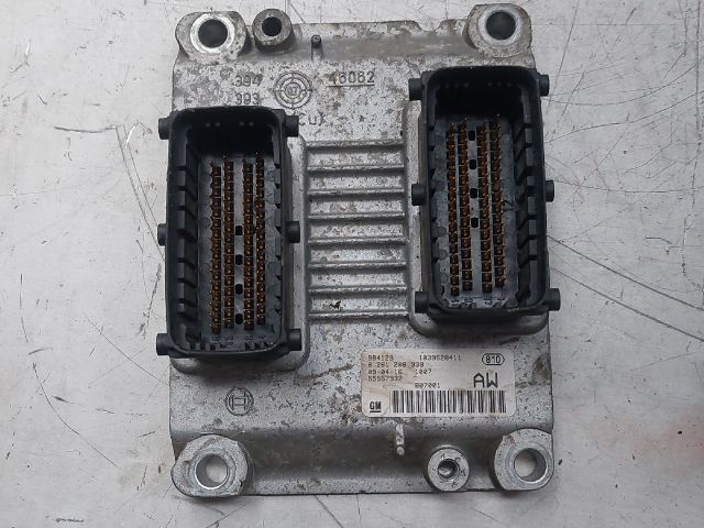 bontott OPEL CORSA D Motorvezérlő