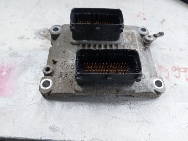 bontott OPEL CORSA D Motorvezérlő
