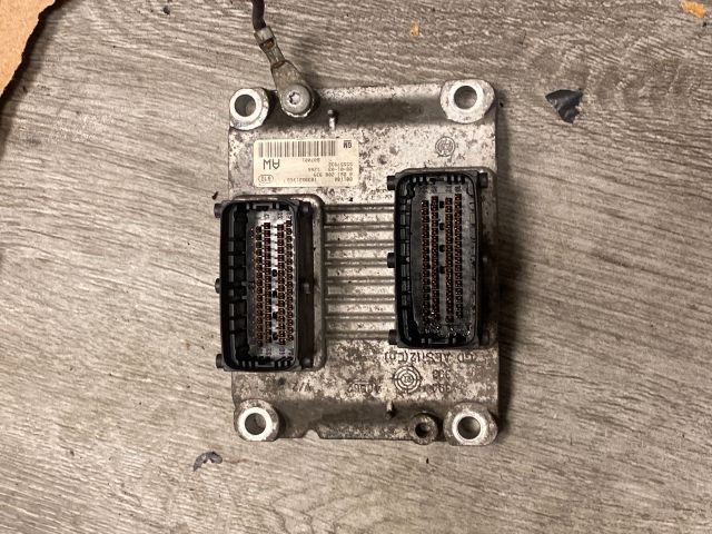 bontott OPEL CORSA D Motorvezérlő