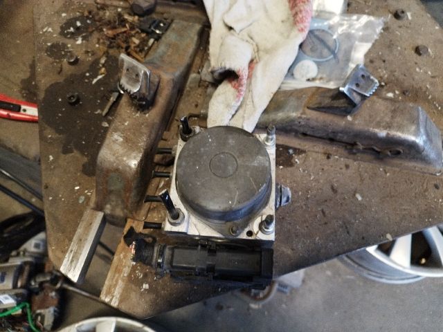 bontott OPEL CORSA D ABS Kocka