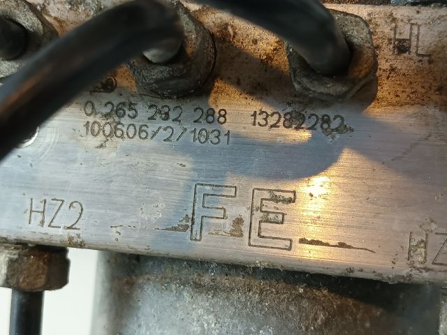 bontott OPEL CORSA D ABS Kocka