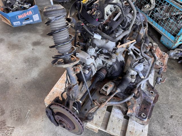 bontott OPEL CORSA D Bal első Csonkállvány Kerékaggyal