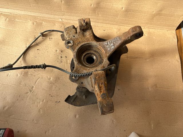 bontott OPEL CORSA D Bal első Csonkállvány Kerékaggyal