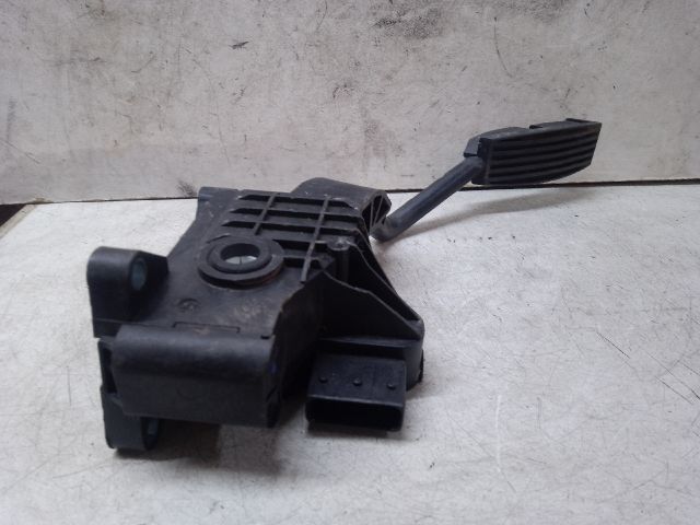 bontott OPEL CORSA D Gázpedál (Elektromos)