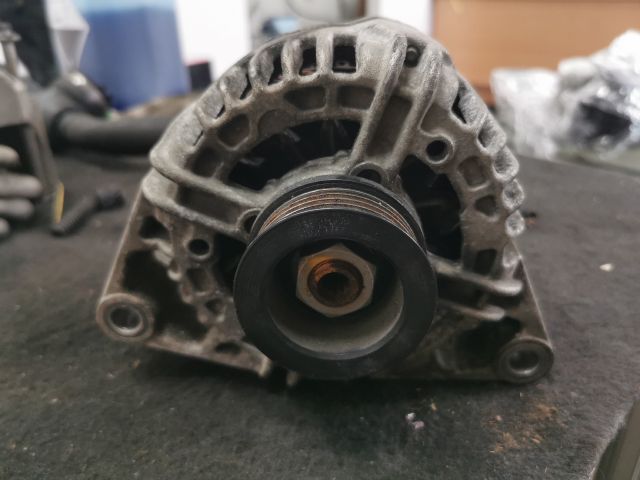 bontott OPEL CORSA D Generátor