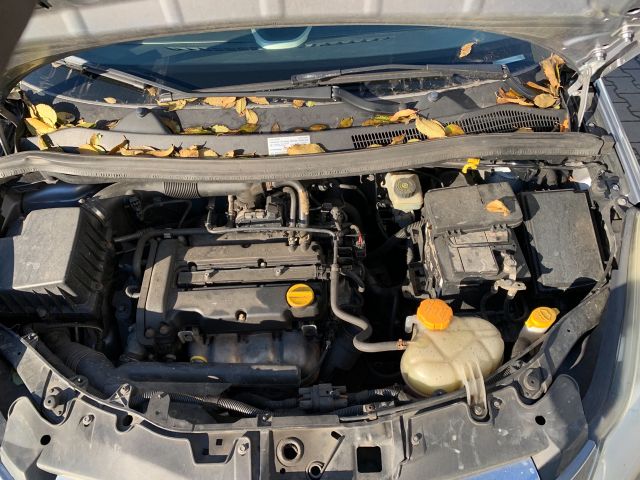 bontott OPEL CORSA D Jobb első Gólyaláb (Lengécsillapító, Rugó)