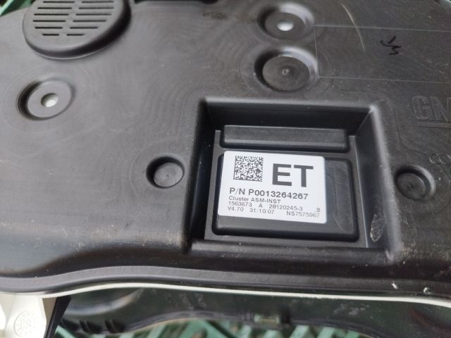 bontott OPEL CORSA D Kilométeróra