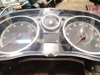 bontott OPEL CORSA D Kilométeróra