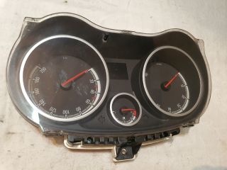 bontott OPEL CORSA D Kilométeróra