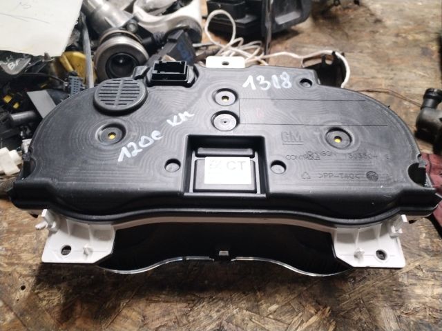 bontott OPEL CORSA D Kilométeróra