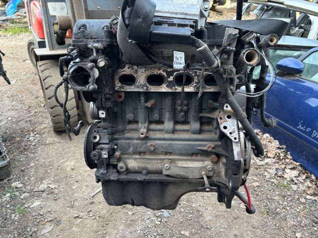 bontott OPEL CORSA D Komplett Motor (Segédberendezésekkel)