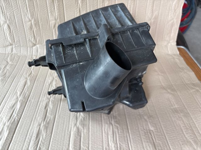 bontott OPEL CORSA D Légszűrő Ház