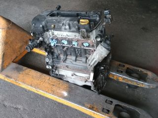 bontott OPEL CORSA D Motor (Fűzött blokk hengerfejjel)