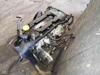 bontott OPEL CORSA D Motor (Fűzött blokk hengerfejjel)