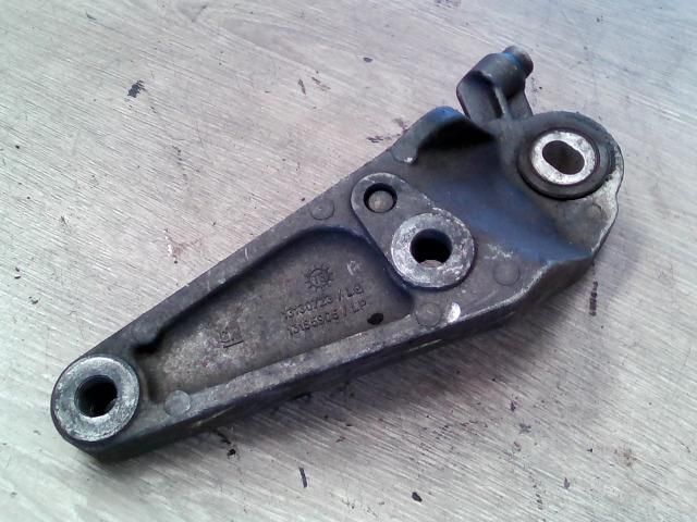 bontott OPEL CORSA D Motor Tartó Bak (Fém)