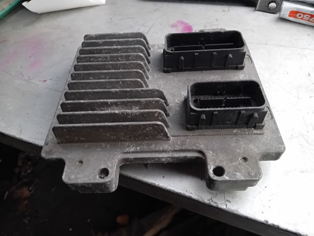 bontott OPEL CORSA D Motorvezérlő