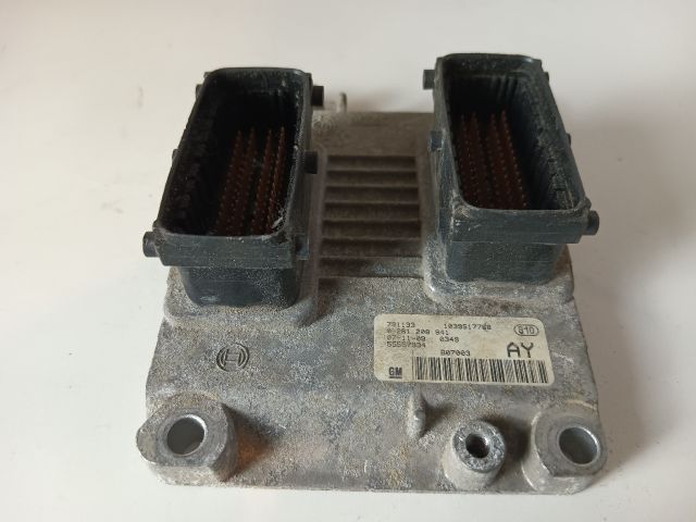 bontott OPEL CORSA D Motorvezérlő