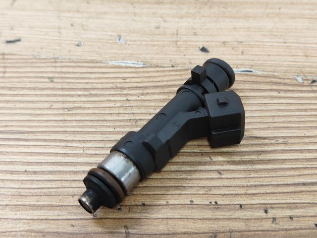 bontott OPEL CORSA D Porlasztó (1 db)