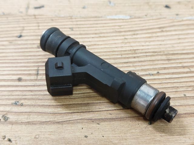 bontott OPEL CORSA D Porlasztó (1 db)