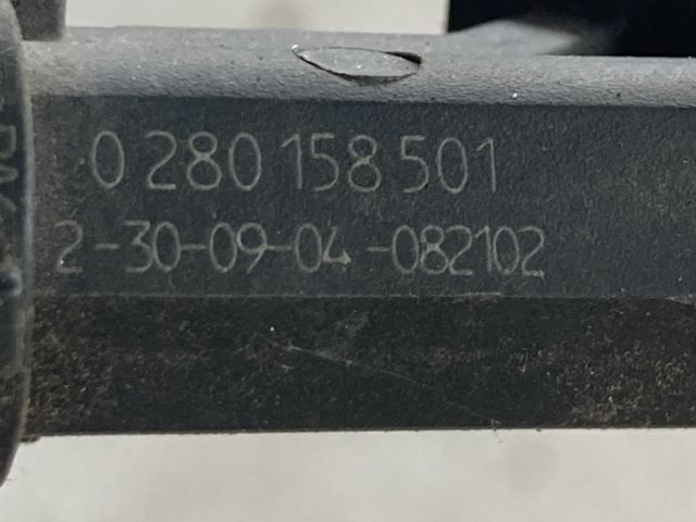 bontott OPEL CORSA D Porlasztó Sor / Híd