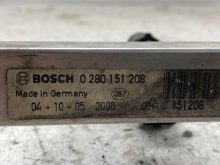 bontott OPEL CORSA D Porlasztó Sor / Híd