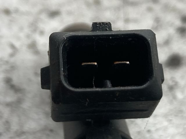 bontott OPEL CORSA D Porlasztó Sor / Híd