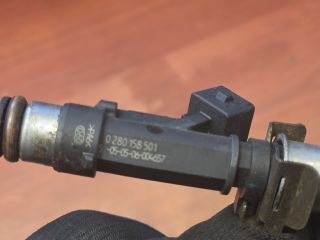 bontott OPEL CORSA D Porlasztó Sor / Híd