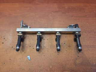 bontott OPEL CORSA D Porlasztó Sor / Híd