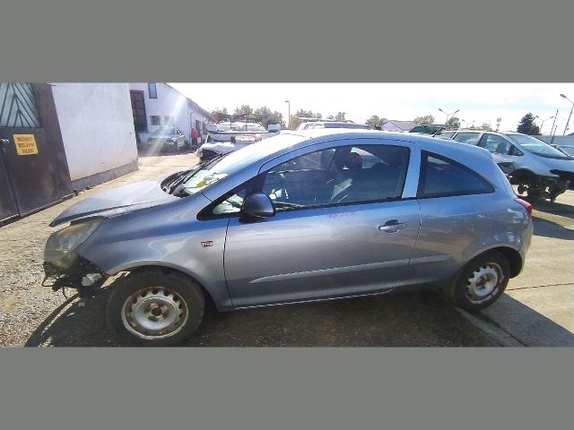 bontott OPEL CORSA D Tank