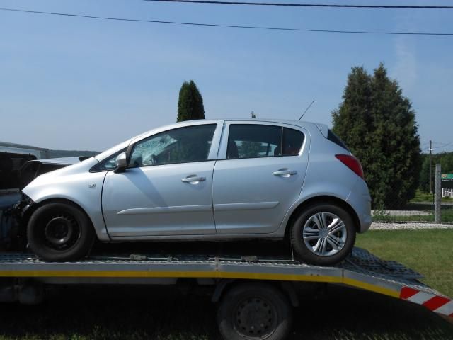 bontott OPEL CORSA D Tanksapka