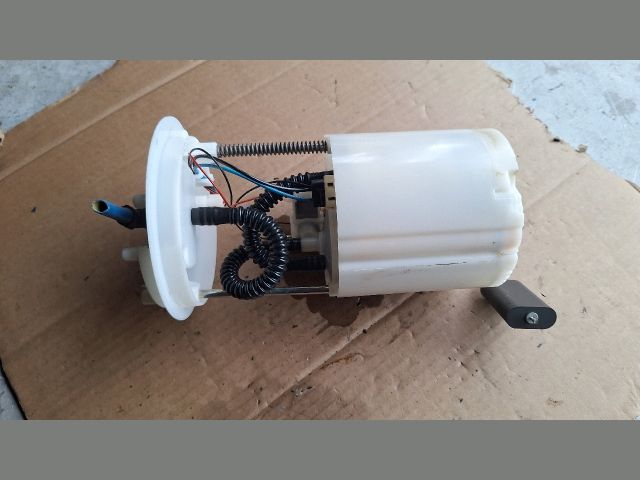 bontott OPEL CORSA D Üzemanyag Szivattyú