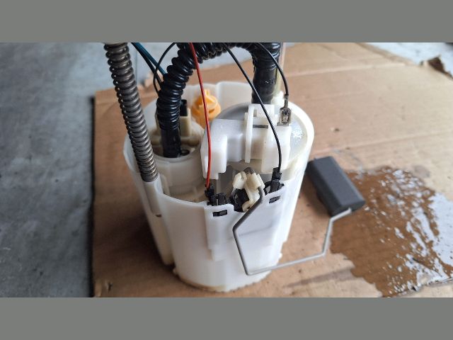 bontott OPEL CORSA D Üzemanyag Szivattyú