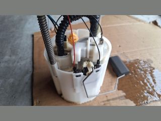 bontott OPEL CORSA D Üzemanyag Szivattyú