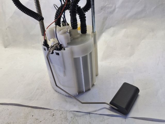 bontott OPEL CORSA D Üzemanyag Szivattyú