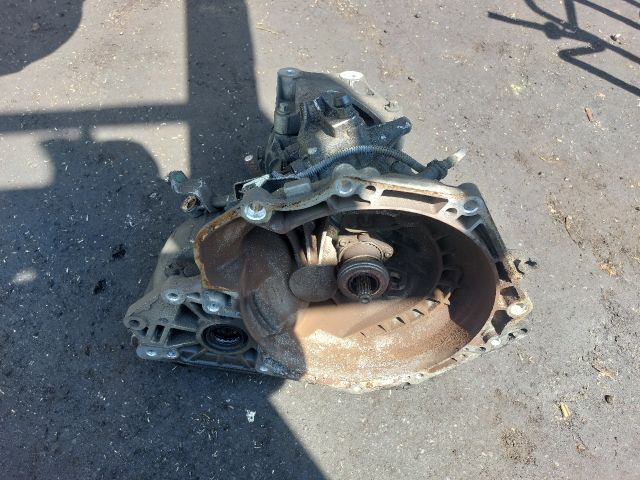 bontott OPEL CORSA D Váltó (Mechanikus)