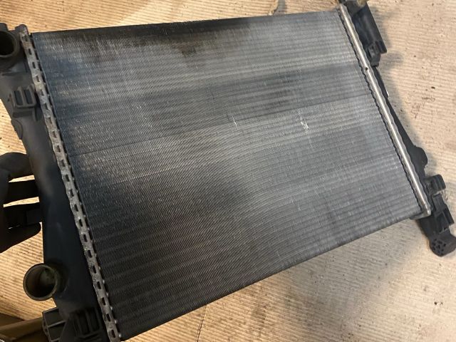 bontott OPEL CORSA D Vízhűtő Radiátor (Klímás)