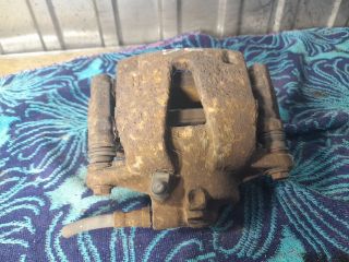 bontott OPEL CORSA D Bal első Féknyereg Munkahengerrel